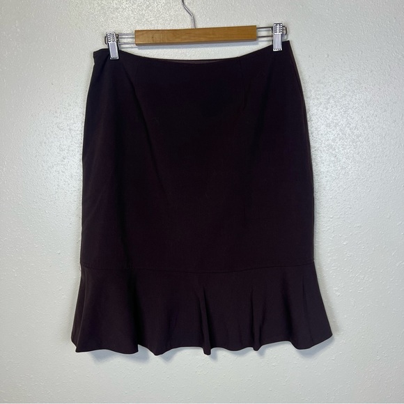 Good Clothing Collections Dark Brown Trumpet Skirt Knee Length 8 - Picture 2 of 3